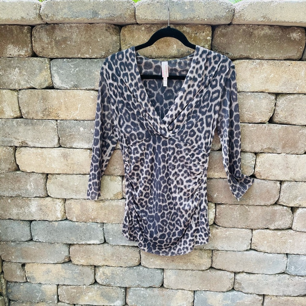 Sweet pea maternity shirt